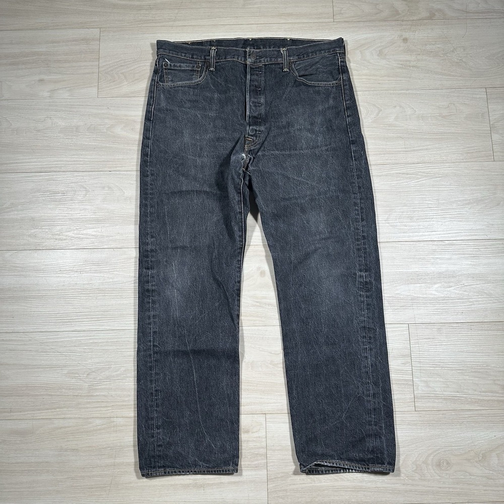 Levi's 501 Men's 36x30 Black Denim Jeans Button Fly Straight‎ Leg Faded Whisker